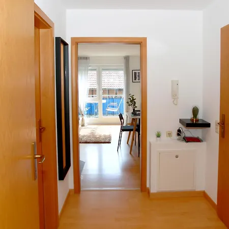 Mila Naehe Messe In פרידריכסהאפן